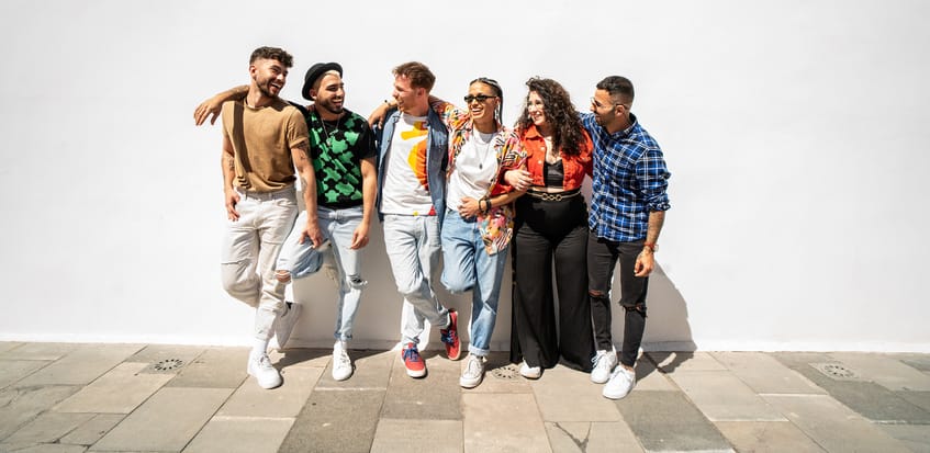 11 Low-Effort Ways To Become Someone Everyone Loves Being Around