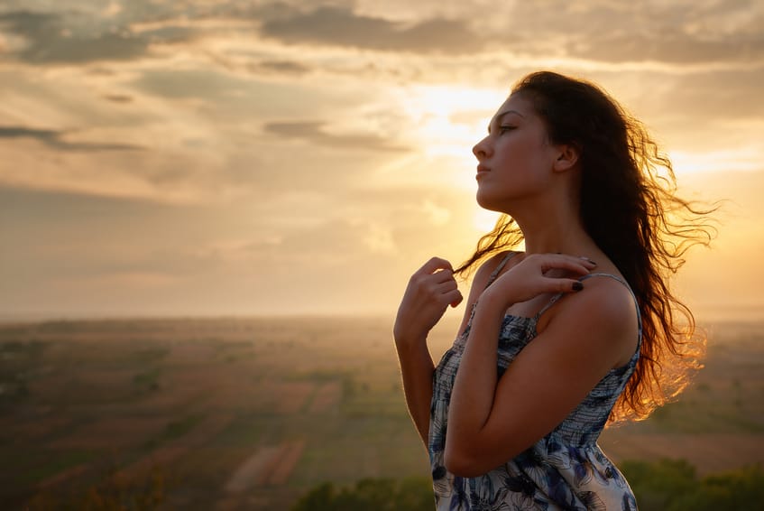 Falling Out Of Love Sucks, Mostly Because You Can’t Stop Remembering The Good Parts