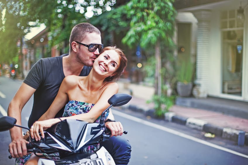 10 Ways I Jinx My Relationships Before They Even Start