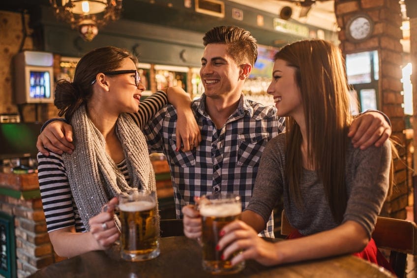 Are You A Good Wingwoman? 10 Ways To Help Your BFF Get Hooked Up