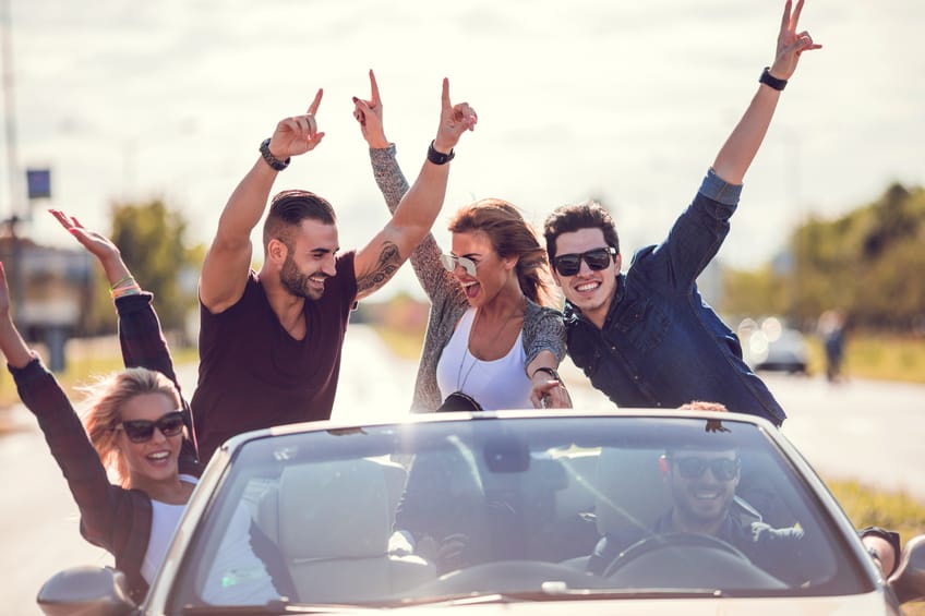 9 Things Having Guy Friends Teaches You About Dating