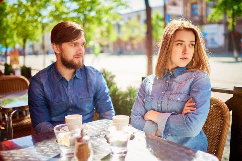 If You’re Ignoring These 8 Behaviors, You’re Probably Dating An Asshole