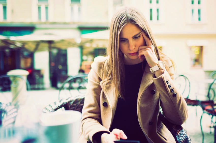 9 Ways Tinder Is Destroying Romance