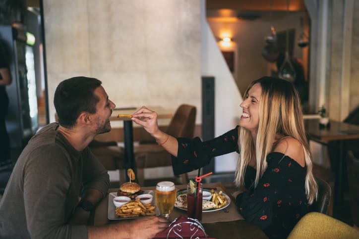 couple out to eat at restaurant