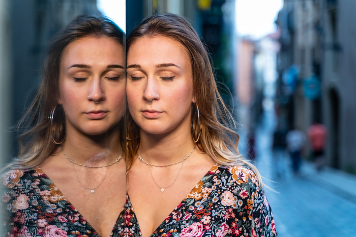 8 Messed Up Reasons You Got Ghosted, According To Guys Who’ve Done It