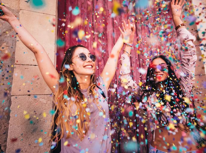 8 Reasons Single Showers Should Be A Thing