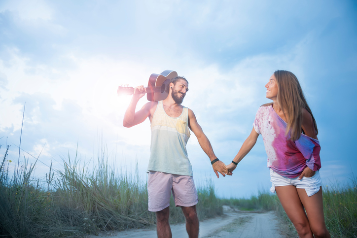 couple summer sunshine outdoors