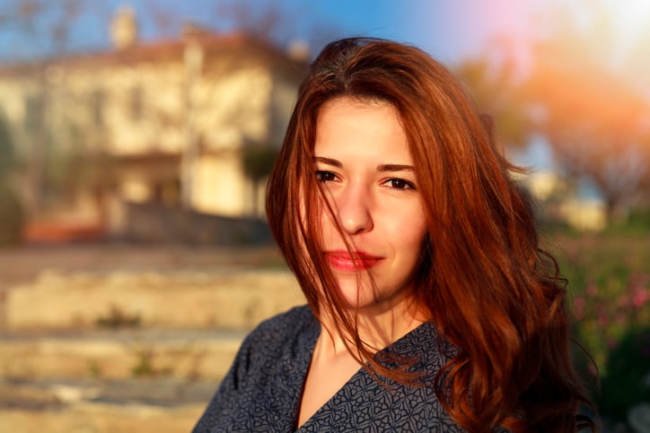 Young beautiful woman portrait. outdoor shot