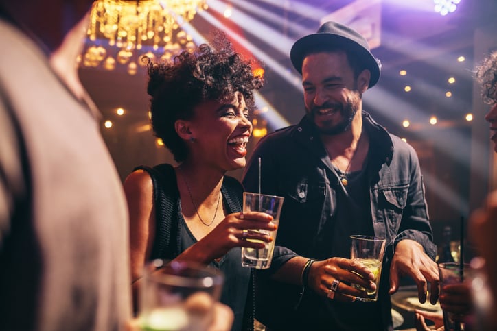 15 Signs Your First Date Just Went Really Well, According To A Guy