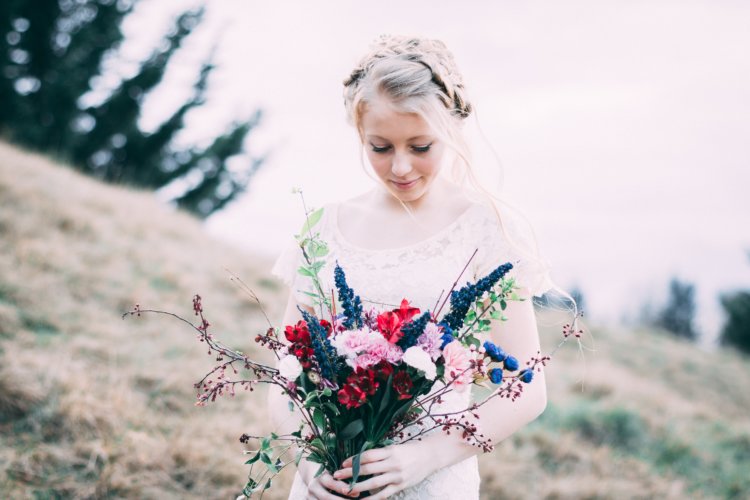 beautiful woman flowers