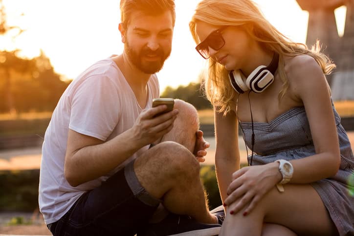 I Helped My Boyfriend Make A Tinder Profile
