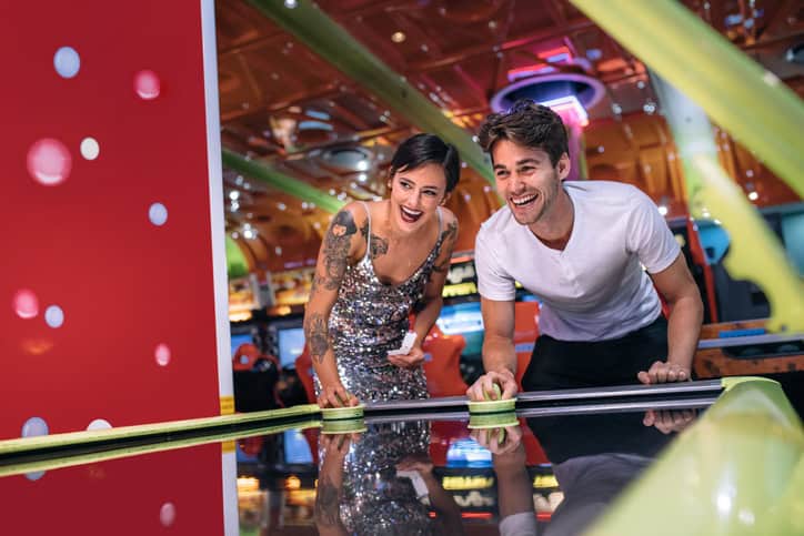 10 First Date Ideas & What They Say About Him