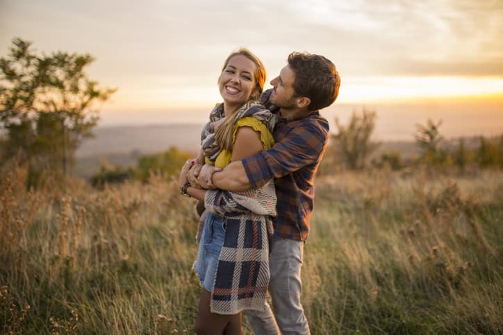 What The Newly-Discovered “Kiss Hormone” Is & How It’s Controlling Your Sex Life