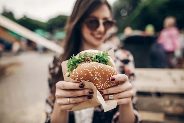 Guy Proposes To His Girlfriend Using A Big Mac & Nothing Has Ever Been More Romantic