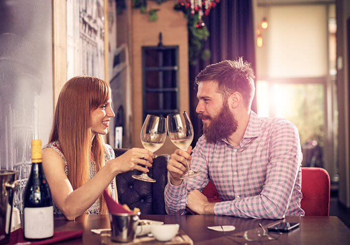 couple drinking date wine