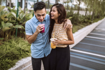 I Don’t Drink—Here’s How That Affects My Dating Life