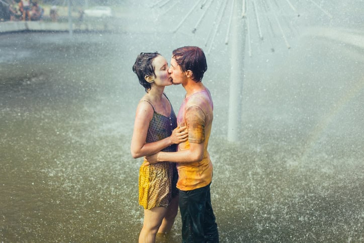 How To Make A Guy Fall In Love With You In 10 Steps