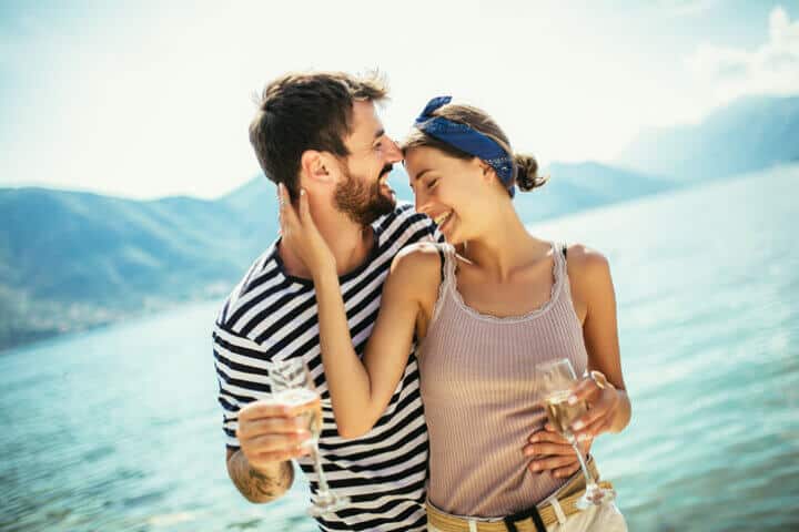how to tell when a guy is lying