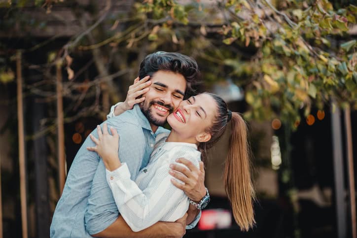 A Guy Reveals How To Make Sure Your Boyfriend Doesn’t Stray