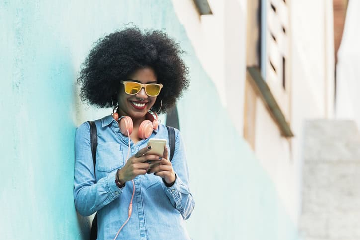 How To Text A Guy You Like To See If He Likes You Back