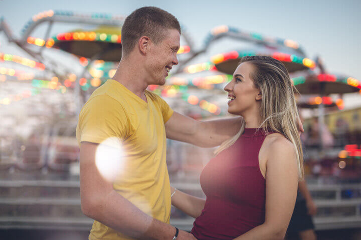 couple at the fairground