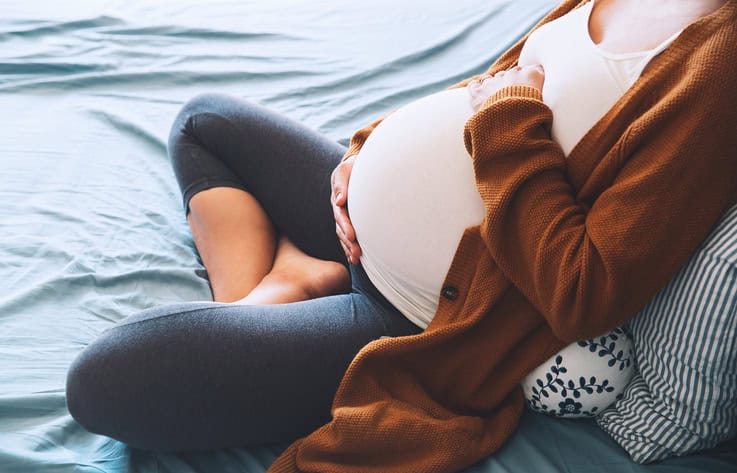 Pregnant Mom-To-Be Disturbed By Husband’s Request To Name The Baby After His Dead Ex-Wife