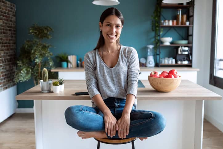 A Guide To Setting Boundaries For The Yes-Woman