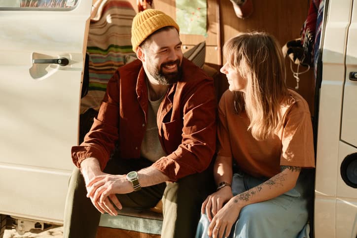 common relationship lies