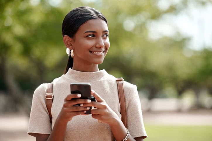 things you should never text a guy