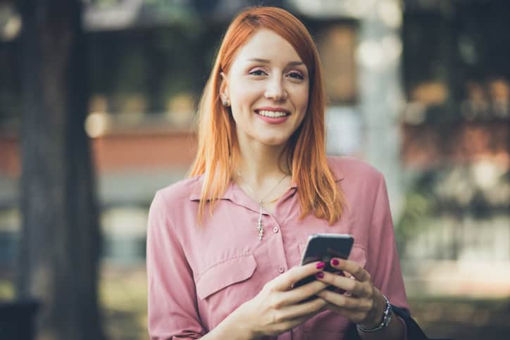 If You Always Text Him First, Here’s Why You Should Stop