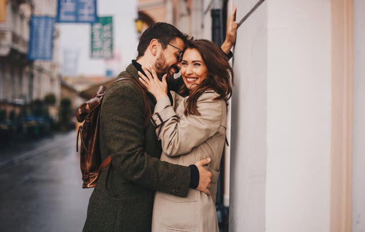 Is He Turned On? A Guy Reveals Signs He’s Ready To Rip Your Clothes Off