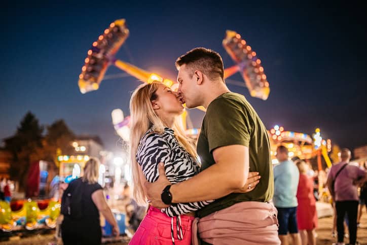 how do you know when you love someone?