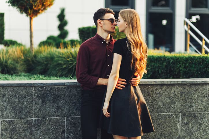 How To Tell When A Guy Is Turned On And Wants To Have Sex