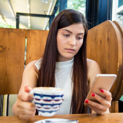 Why Texting Too Much Before The First Date Is A Huge Mistake