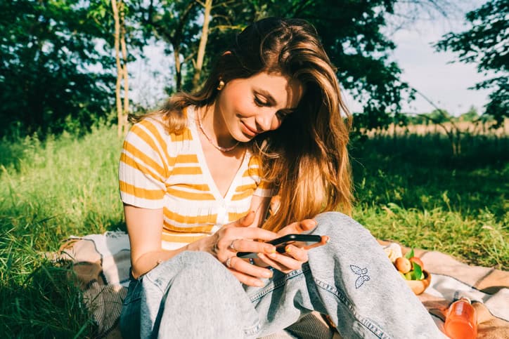 how to flirt with your ex over text