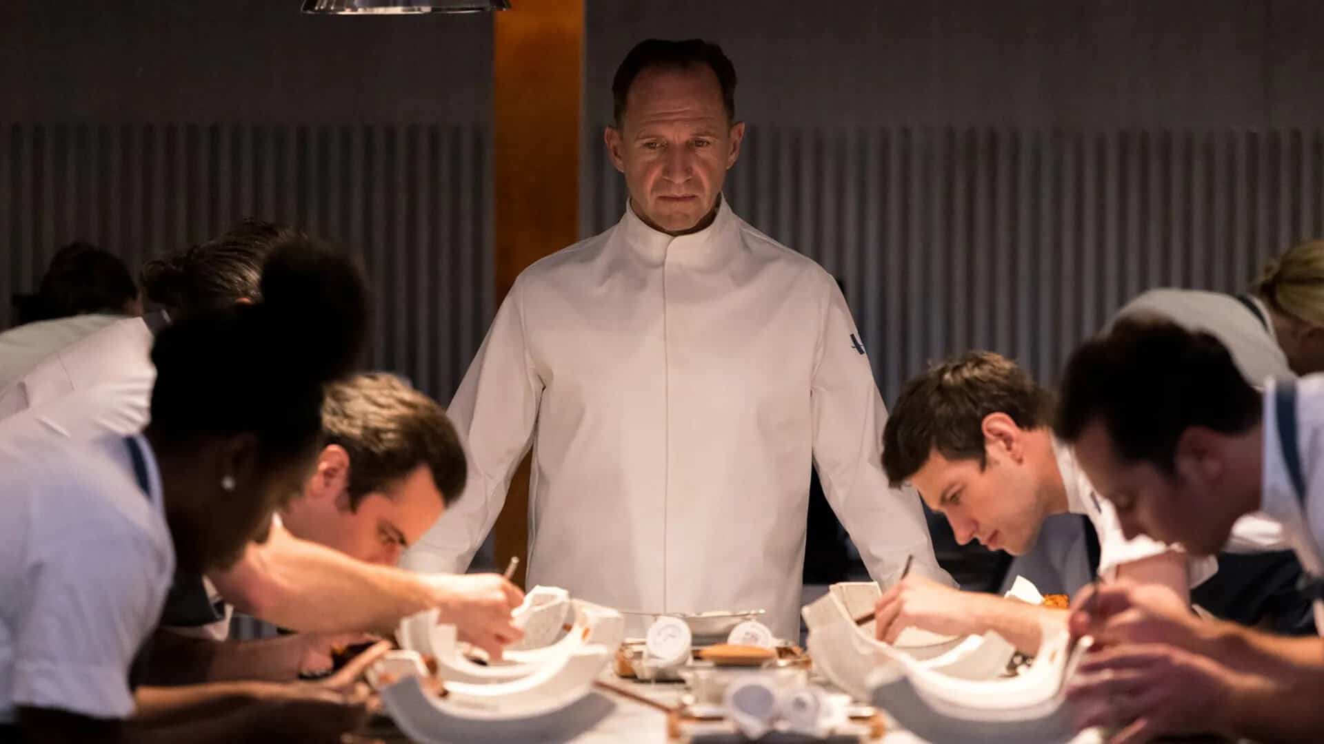 ralph fiennes the menu screencap