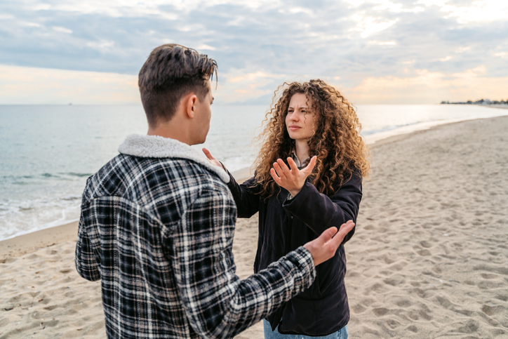 How To Respond When You Find Out Someone Lied To You - Bolde