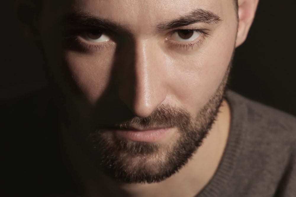 How To Outsmart A Narcissist In 17 Easy Steps