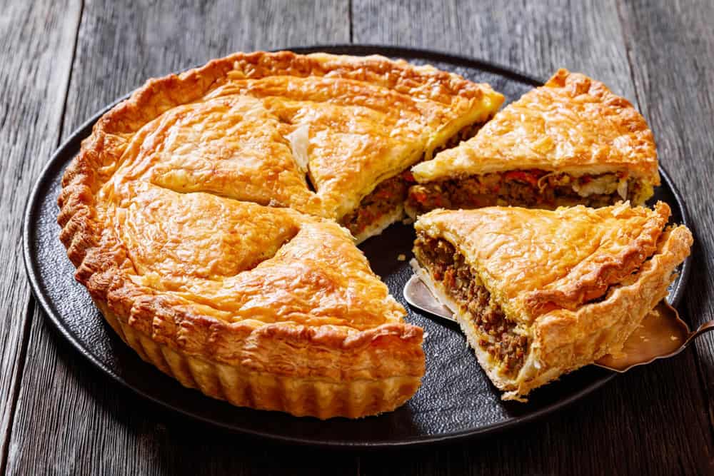 Sliced,Ground,Beef,Meat,Pie,With,A,Flaky,Puff,Pastry