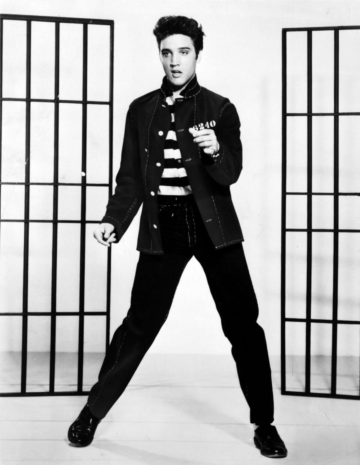 Elvis_Presley promoting Jailhouse Rock.