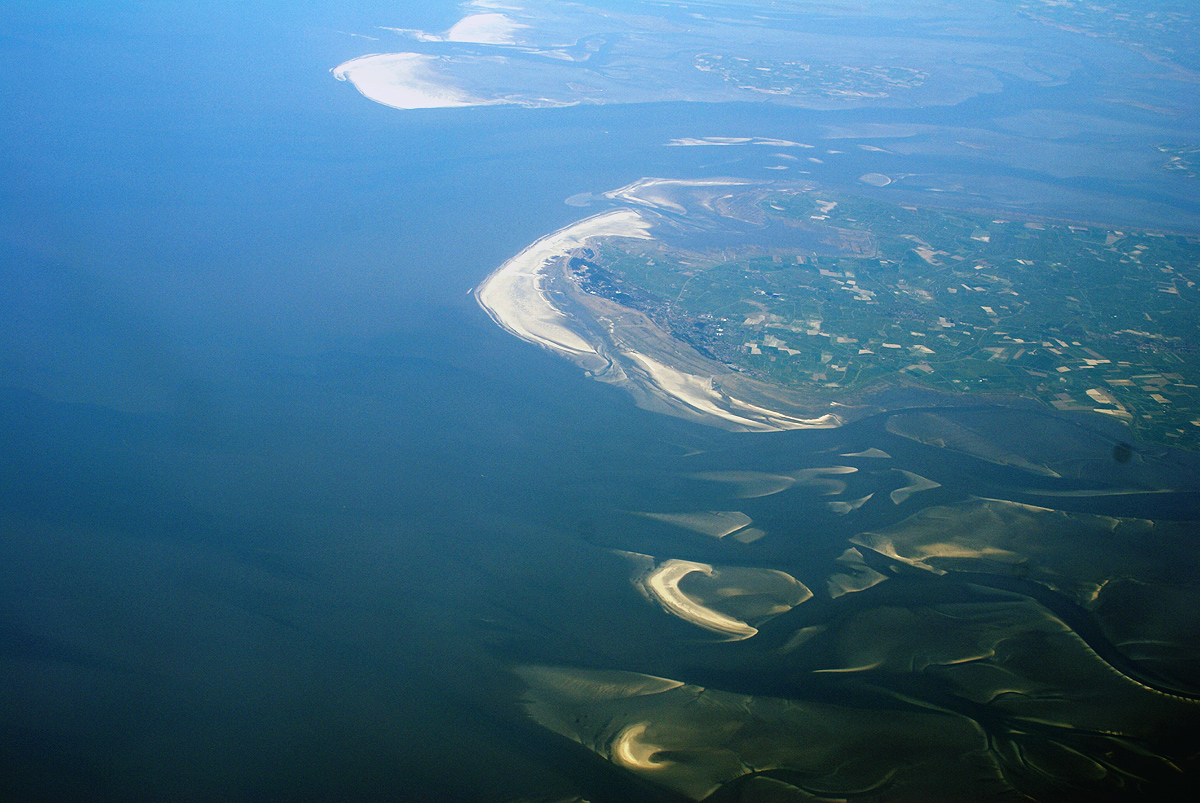 Skyquakes at the North Sea.
