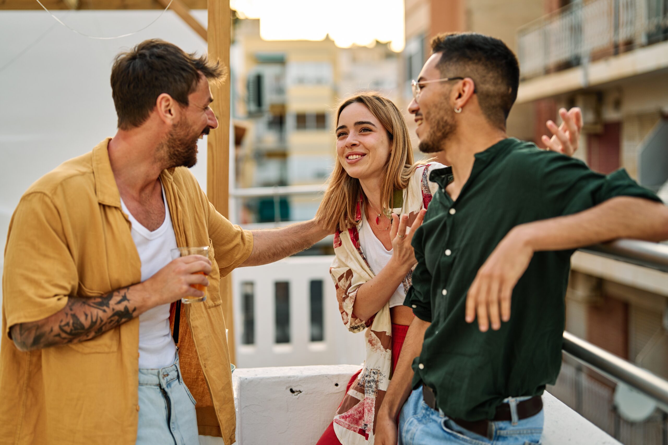 Group of friends hanging out and radiating good energy.