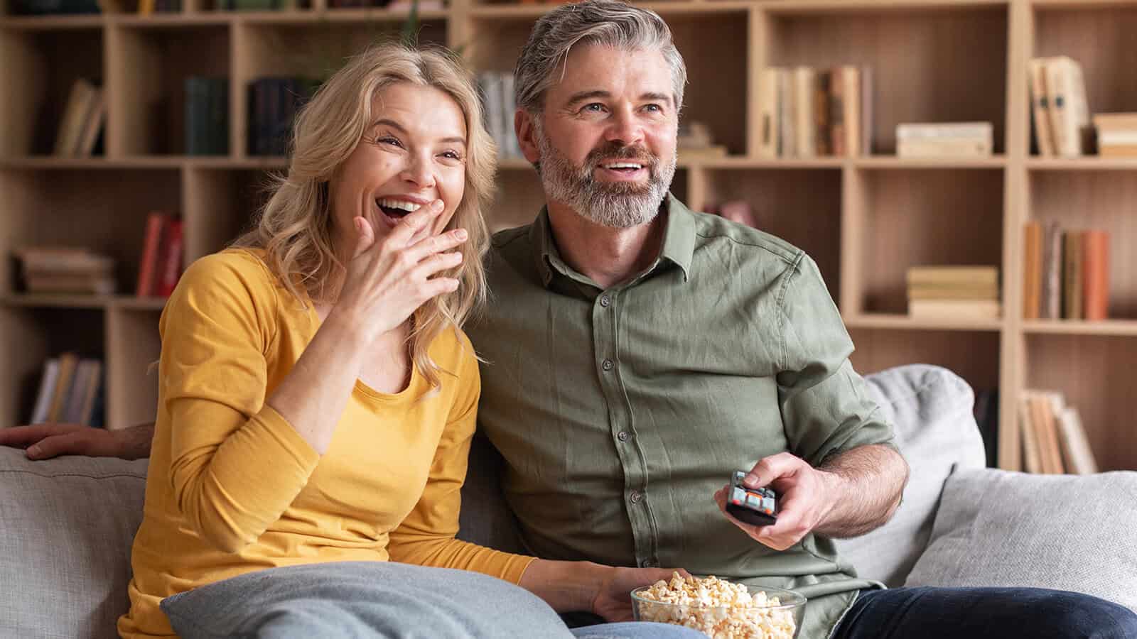 10 Quiet habits of couples who actually like each other after 20 years